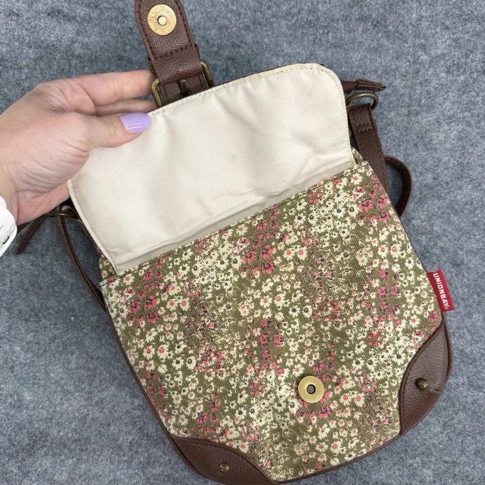 Unionbay Womens Crossbody Purse Bag Flowers Floral Adjustable Strap Cottage Core